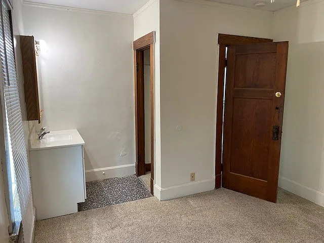 728-732 E Atwater Ave — Photo 17