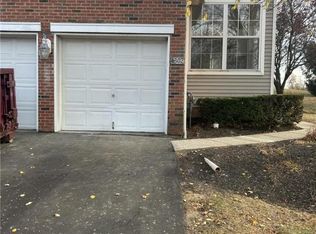 4302 Creek Rd, Allentown, PA 18104