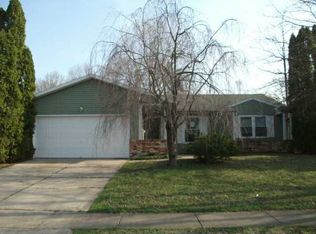 1323 Woodpointe Dr, Indianapolis, IN