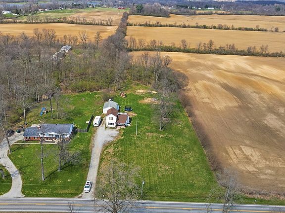 2nd image of 3016 Old Springfield Rd