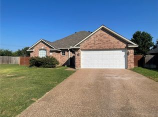 203 Augsburg Ct, College Station, TX 77845