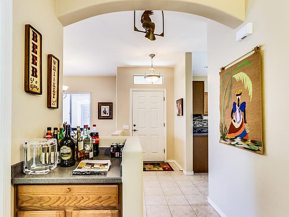 2nd image of 344 W Calle Del Estribo