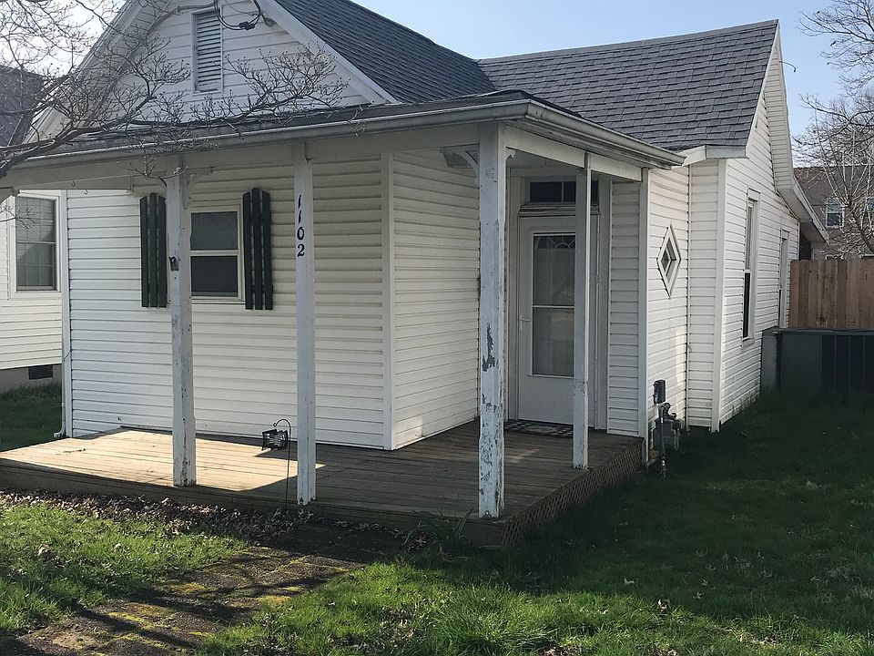 1st image of 1102 Lakeview Dr