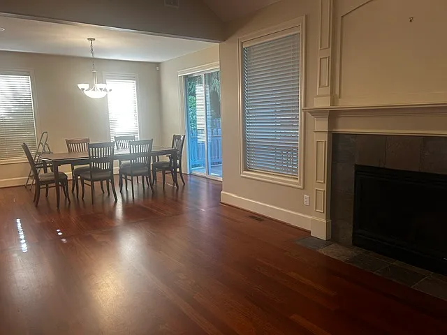 3042 N Irvine St — Photo 5