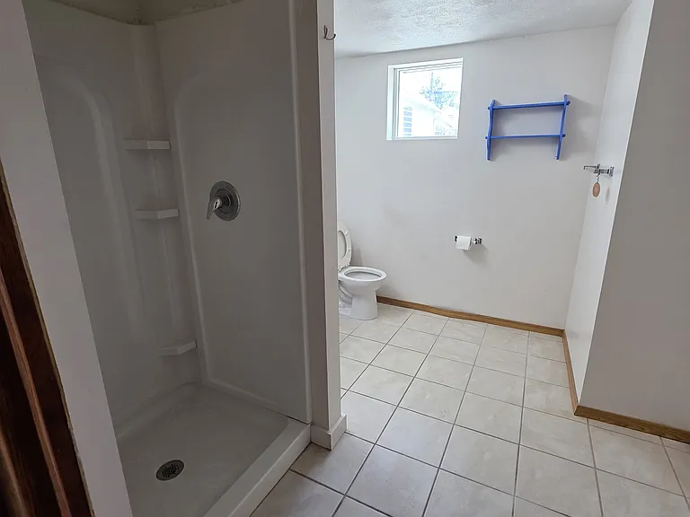 1125 Claremont St — Photo 14