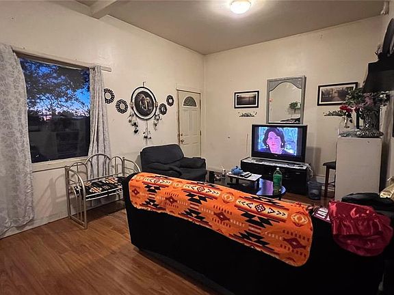 3rd image of 852 108th St