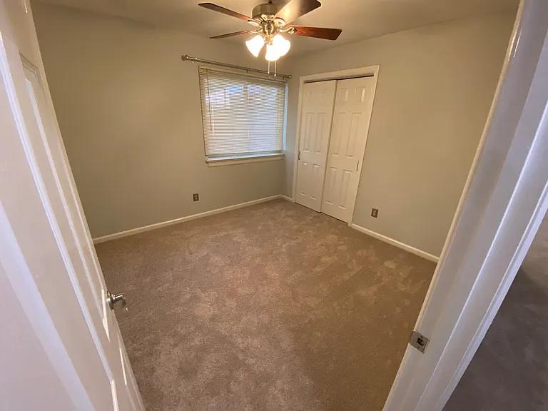 1503 Lake Forest Dr — Photo 8