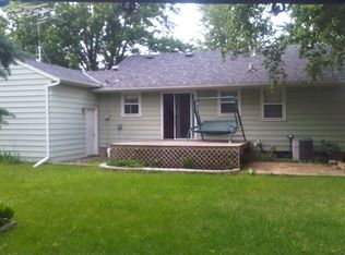 303 22nd St NW, Faribault, MN 55021