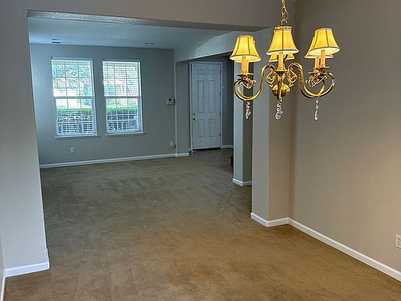 3rd image of 4262 Glenhaven Dr