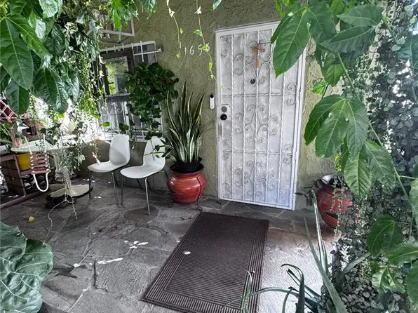 1653 W 68th St, Los Angeles, CA 90047
