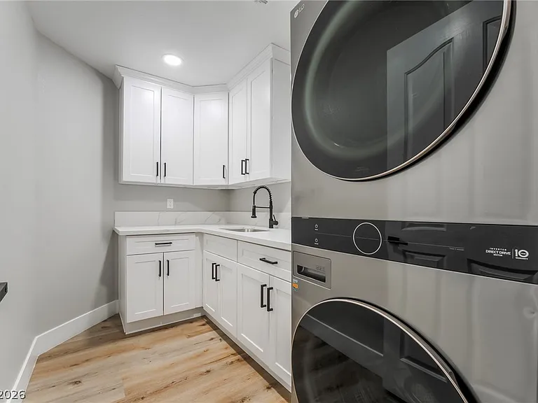 9171 W Viking Rd — Photo 24