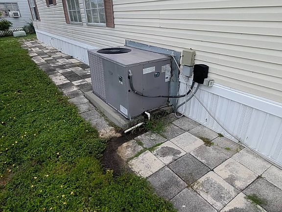 4th image of 1399 Belcher Rd #141