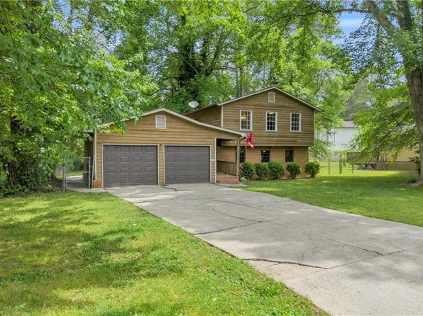 46 Stanebrook Ct, Jonesboro, GA 30238