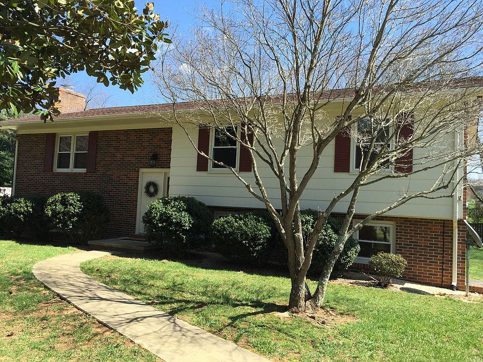 1st image of 204 Judson Dr
