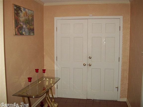 2nd image of 2307 Forest Knoll Dr
