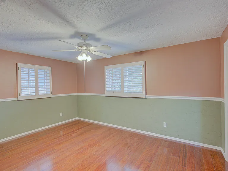 31 Freshwater Dr — Photo 44