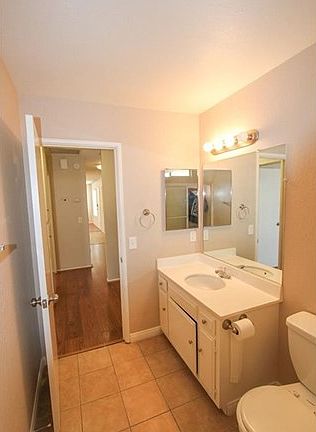 4th image of 2180 Woodberry Ave
