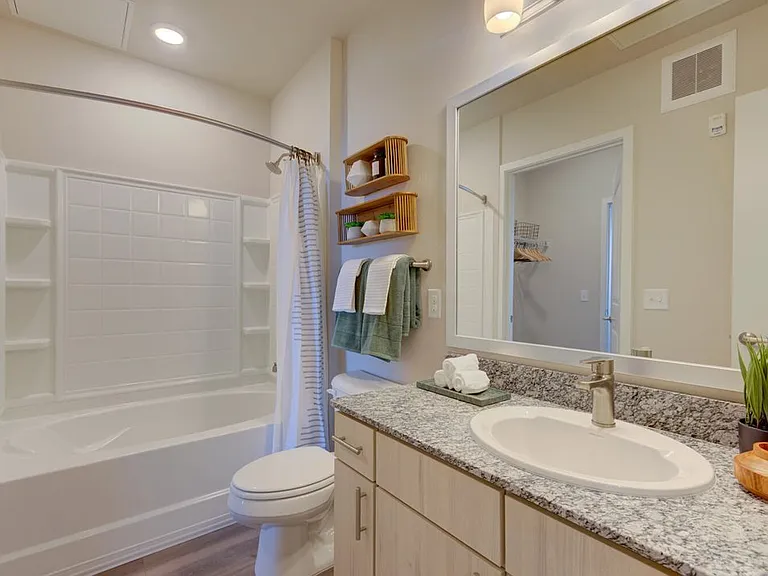 Incline 45 Apartments — Photo 4