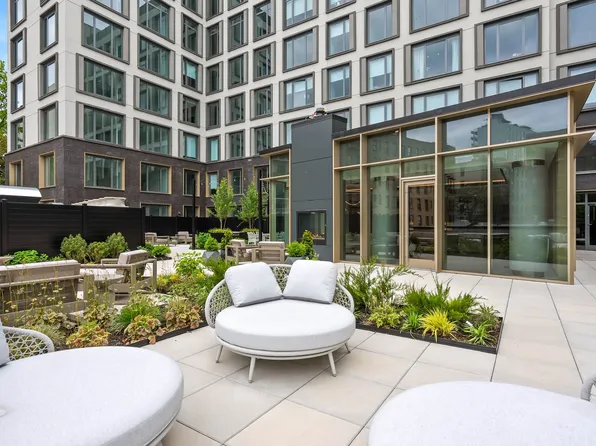 210 Clarkson Avenue image 13 of 18