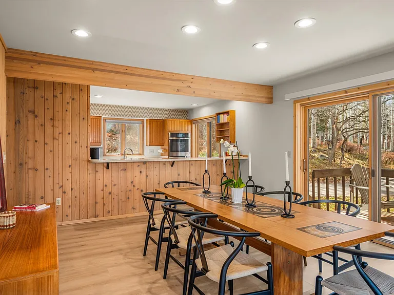 28 Larkspur Ln — Photo 13