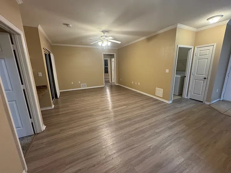 9918 Courtney Palms Blvd #101 — Photo 3