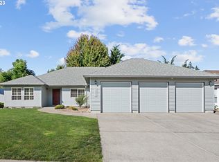 14614 SE Creekside Dr, Milwaukie, OR 97267