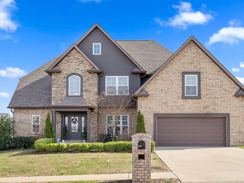 1st image of 104 Bainbridge Dr
