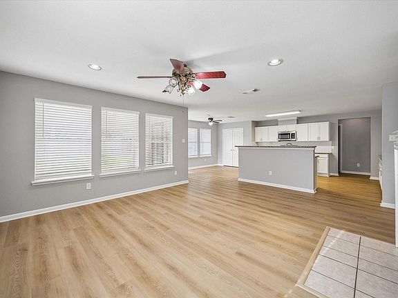 4th image of 1258 Chalk Rock Dr
