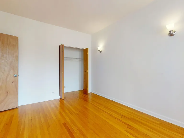 5415 S. Woodlawn Avenue — Photo 120