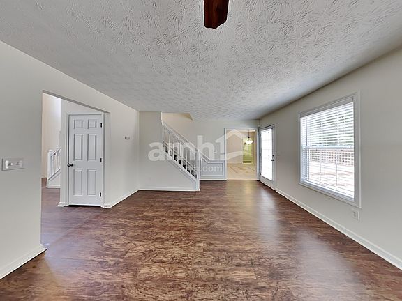 5th image of 2633 Downing Park Dr SE