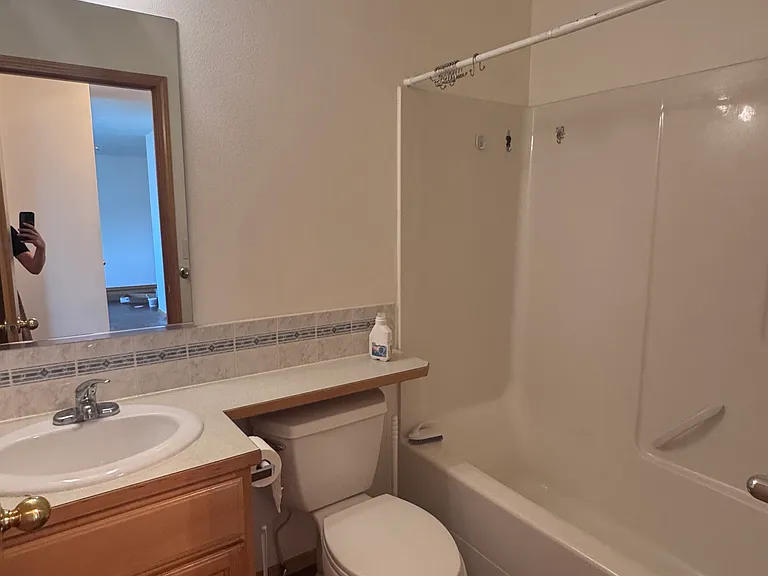 623 E Euclid Ave — Photo 15