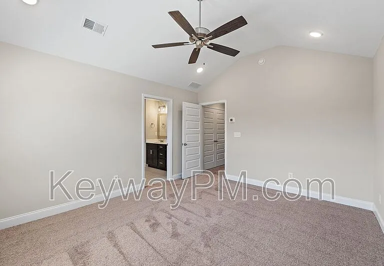 1117 Jolly Ln — Photo 11