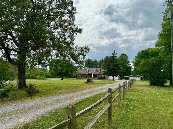 162 Allison Rd, Albertville, AL 35950