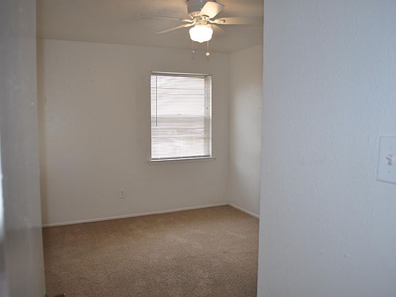 2nd image of 511 Glencairn Dr