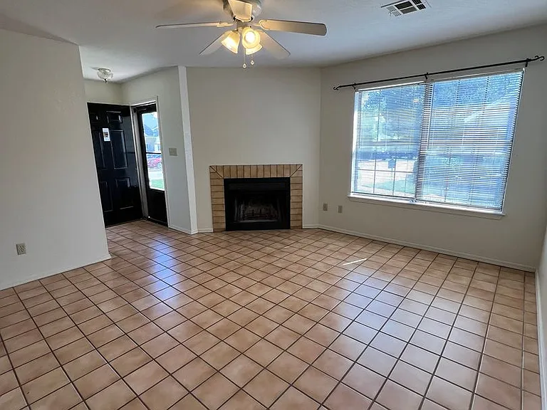 3000 Chautauqua Ave #148 — Photo 4
