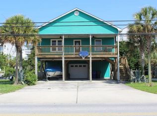 610 Canal Dr, Carolina Beach, NC 28428