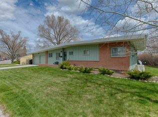 3021 Meadow Dr, Casper, WY 82604