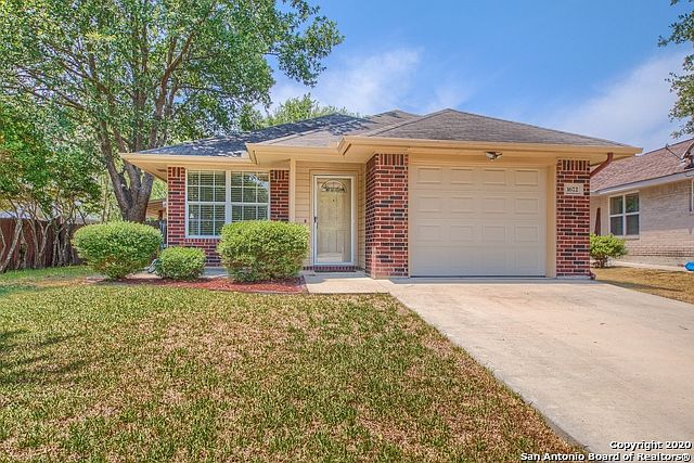 1st image of 1672 Honeysuckle Ln