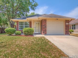 1672 Honeysuckle Ln, New Braunfels, TX 78130