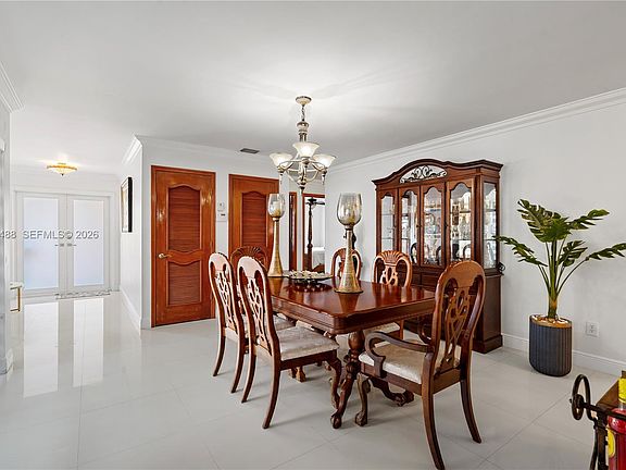 4th image of 13362 SW 28th St #1