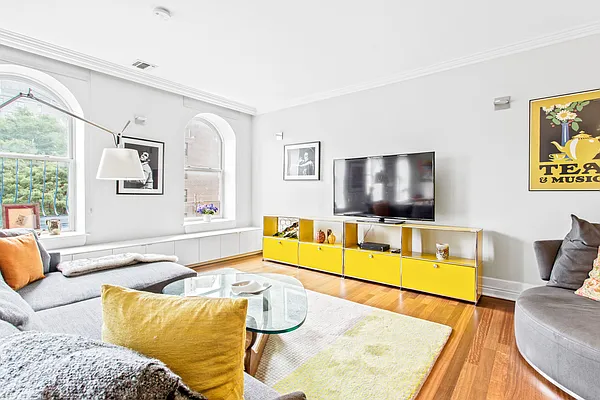 Sold by Compass | media 5