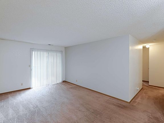 2nd image of 1331 G St #2X1