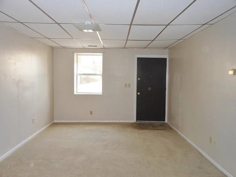720 E Clay St — Photo 4