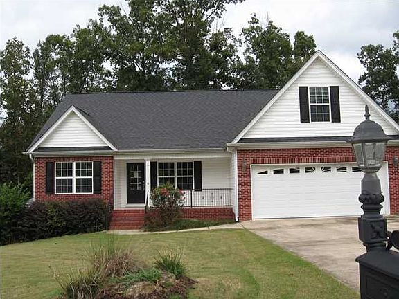2nd image of 134 Carrigan Cir