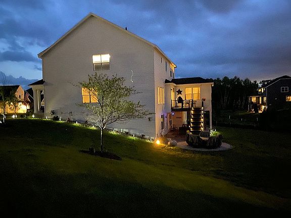3rd image of 7568 Walnut Grove Ln N