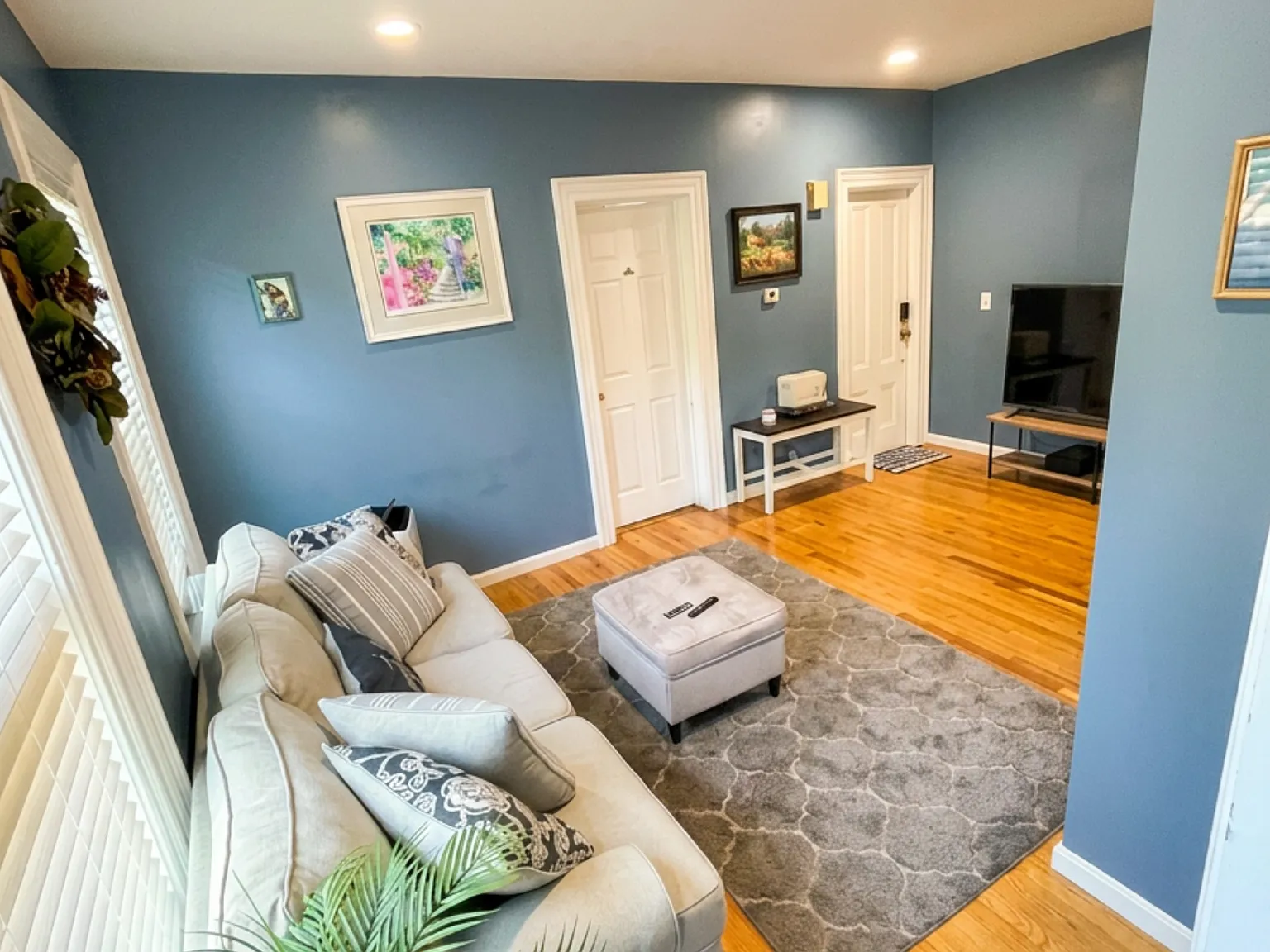 1 bed, 750 sqft, $2,200 — Photo 3