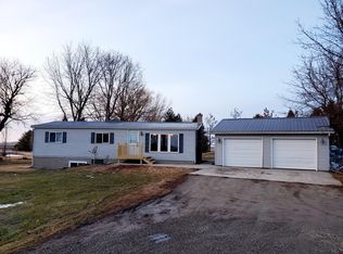 8496 SE 38th St, Claremont, MN 55924