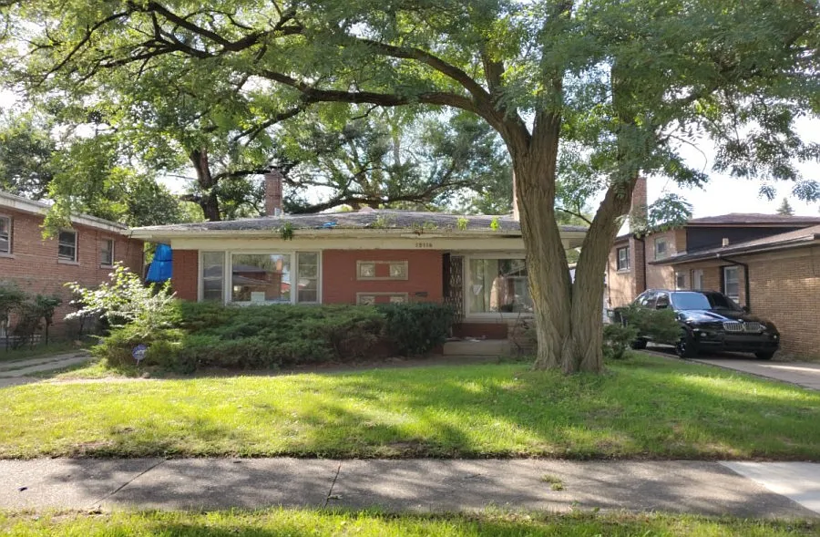 15116 E End Ave photo 1