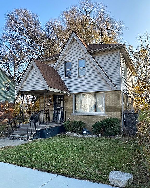 1st image of 16502 Lilac St