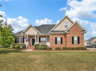 735 Camwheel Dr, Hope Mills, NC 28348